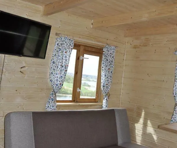 山林小屋 1 I 2 *