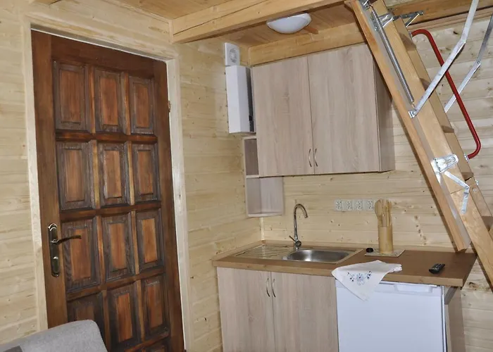 1 I 2 山林小屋 *